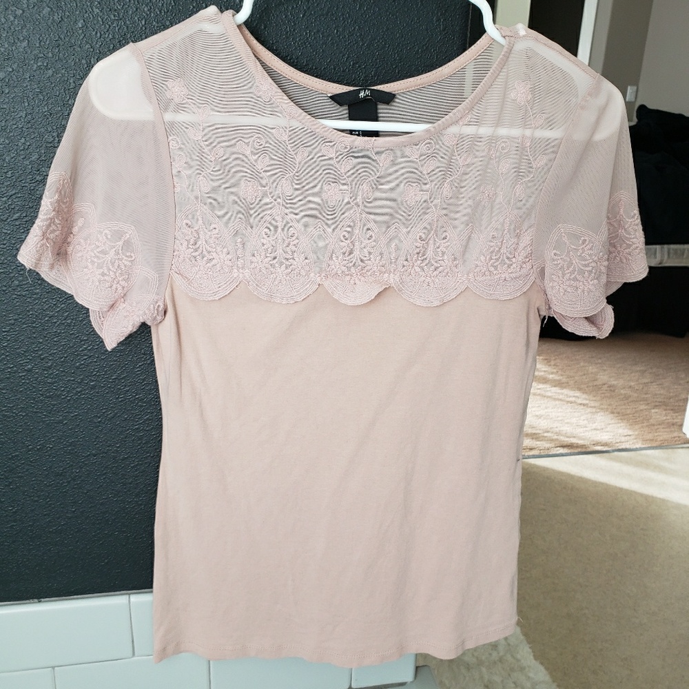 blush lace tee